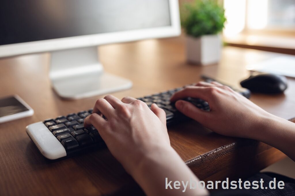 Bluetooth Tastatur Ergonomie